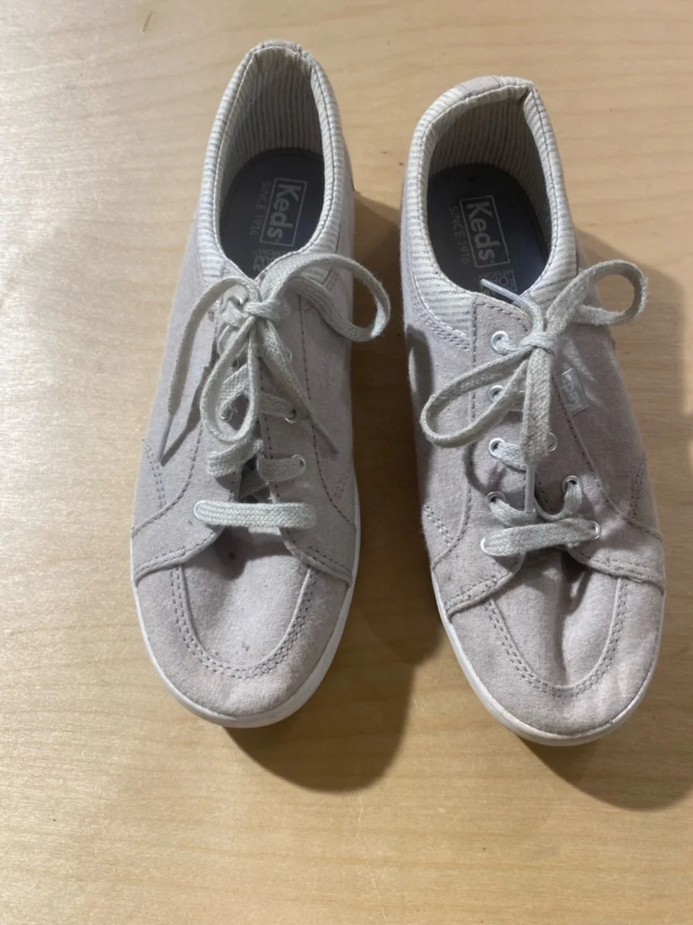 Keds Women’s Sneakers in Light Gray 7.5 (QX)